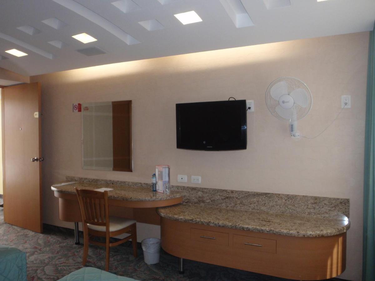 Hotel Plaza Las Fuentes San Juan San Juan Cuautlancingo 외부 사진