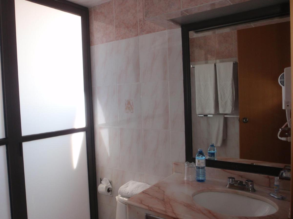 Hotel Plaza Las Fuentes San Juan San Juan Cuautlancingo 객실 사진